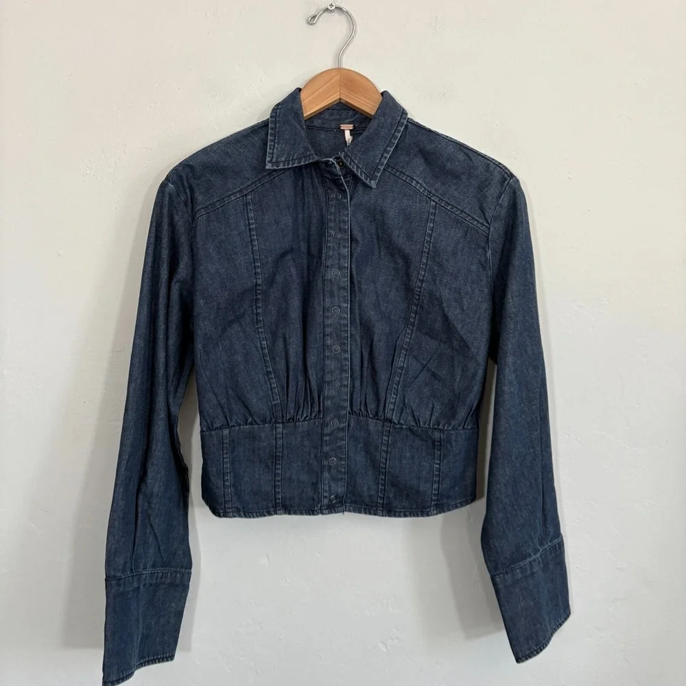 Free People Chambray Denim Jacket Women Size XS Blue Snaps New - Picture 2 of 14